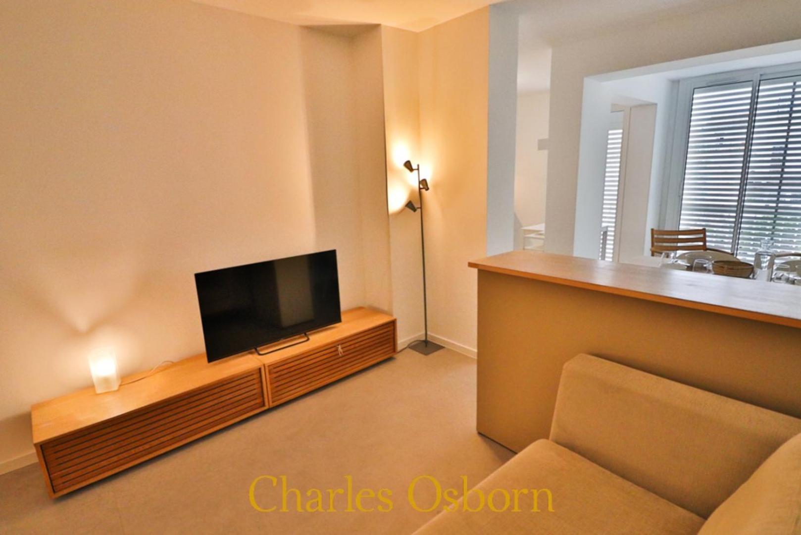 Tadacorbu - Apt Renove 3*, Calme En Centre-Ville Сет Екстериор снимка